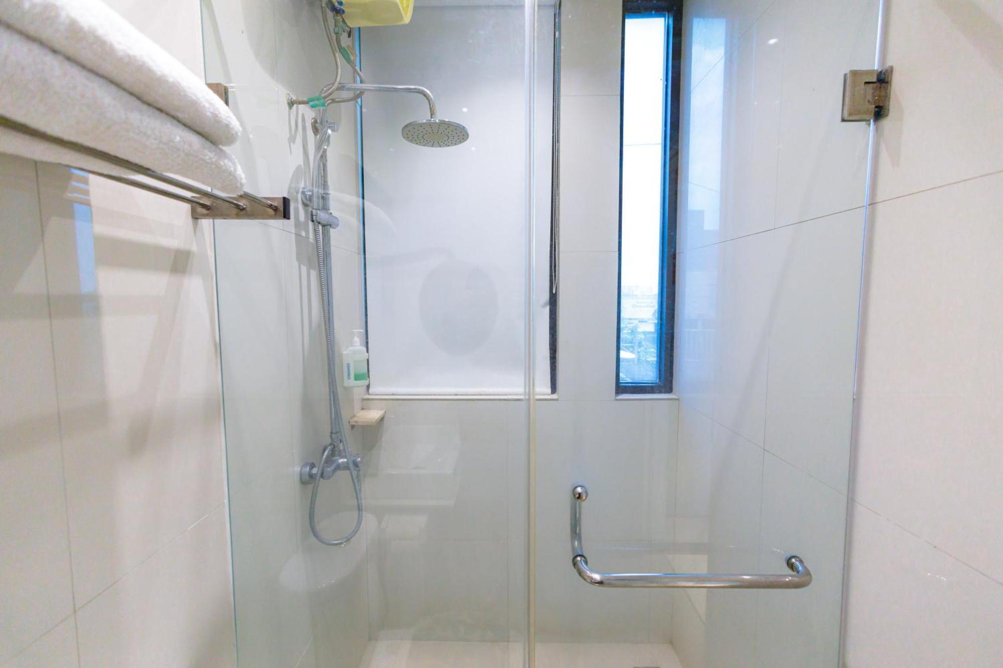 Hotel Sans Liv Ancol By Reddoorz 3*